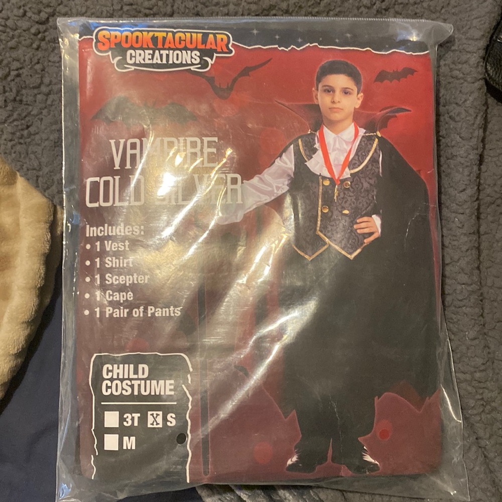 Kids vampire costume